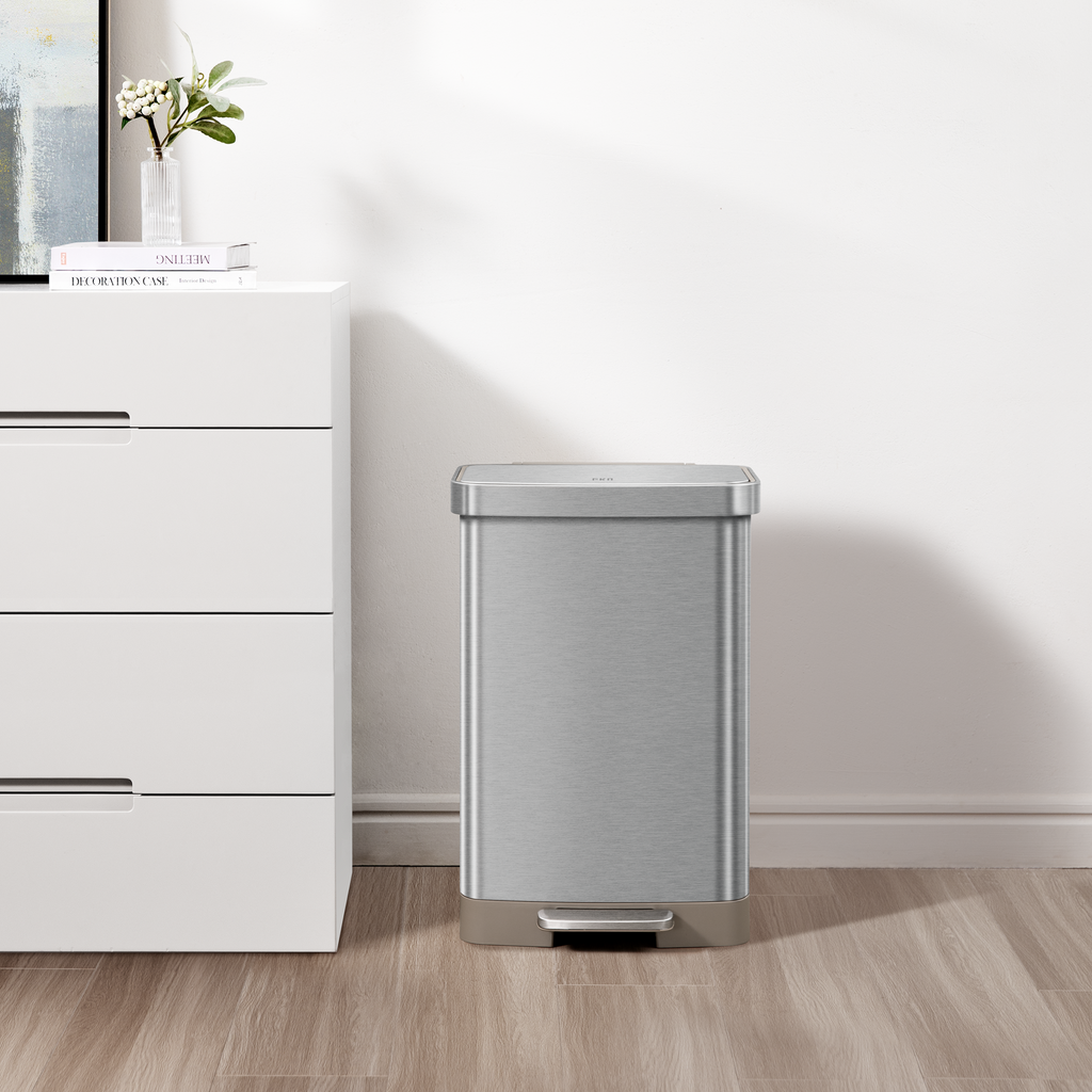 Hudson Step Trash Can with Bag Compartment