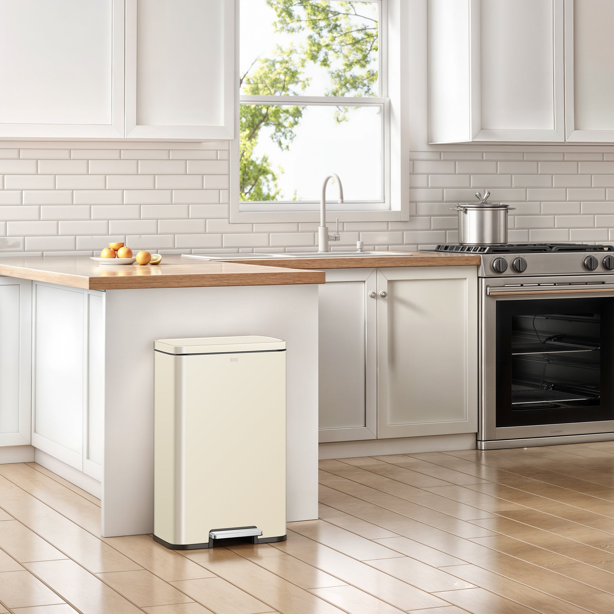 EKO Madison Vanilla Steel 50 Liter/13.2 Gallon Step Trash Can with Inner Liner – Kitchen