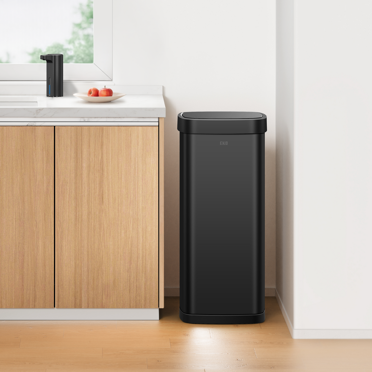 EcoSmart Motion Sensor Trash Can, 80 L