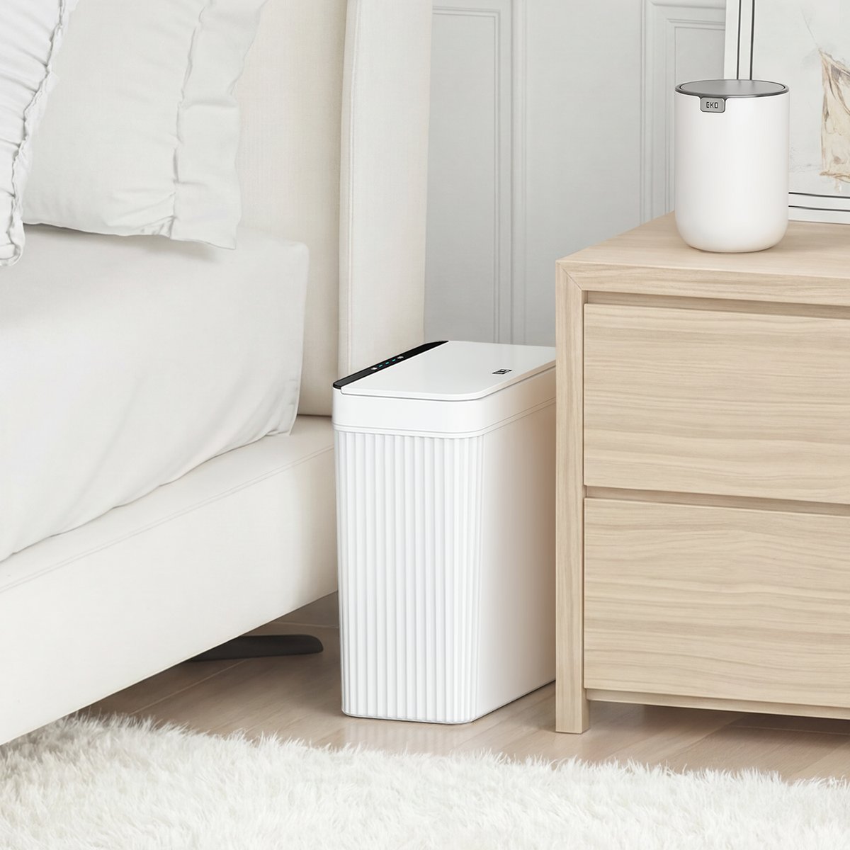 Brio Compact Motion Sensor Trash Can, 10 L