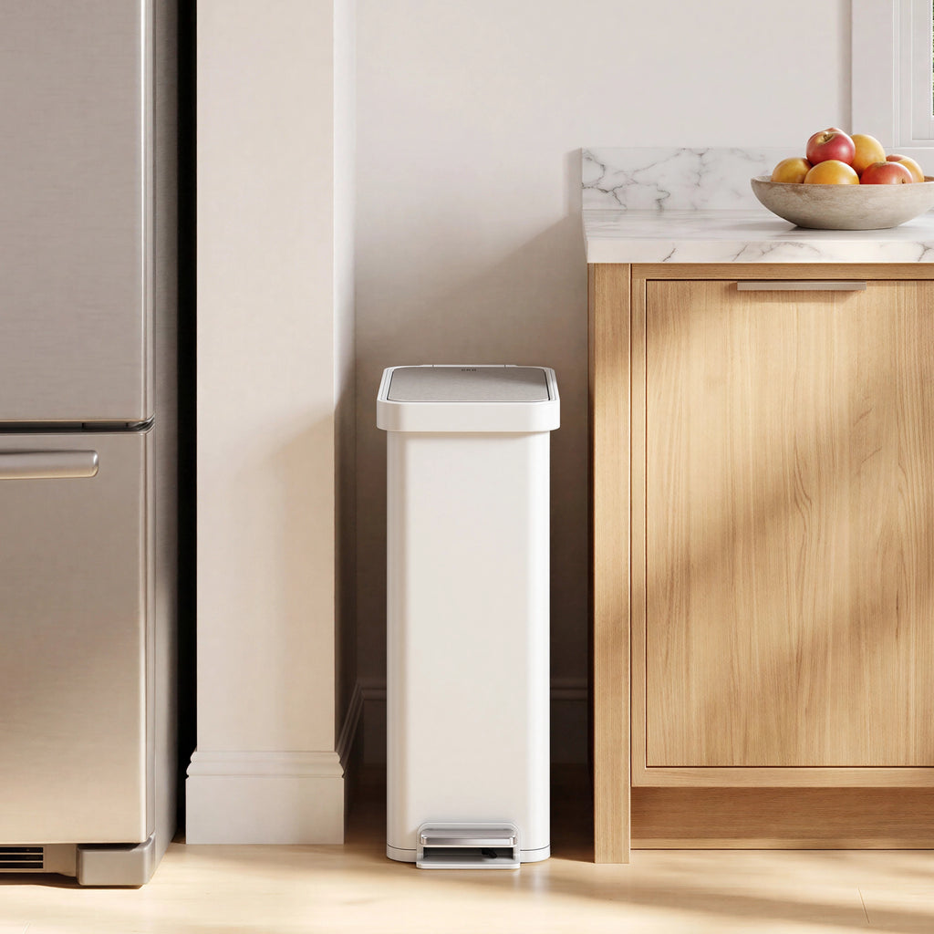 Hudson Slim Step Trash Can, 50 L